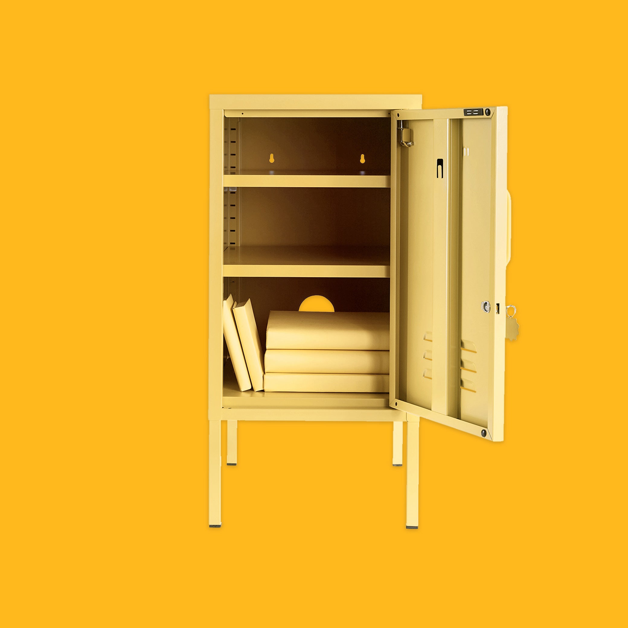 Mustard Made The Shorty Locker in Butter open