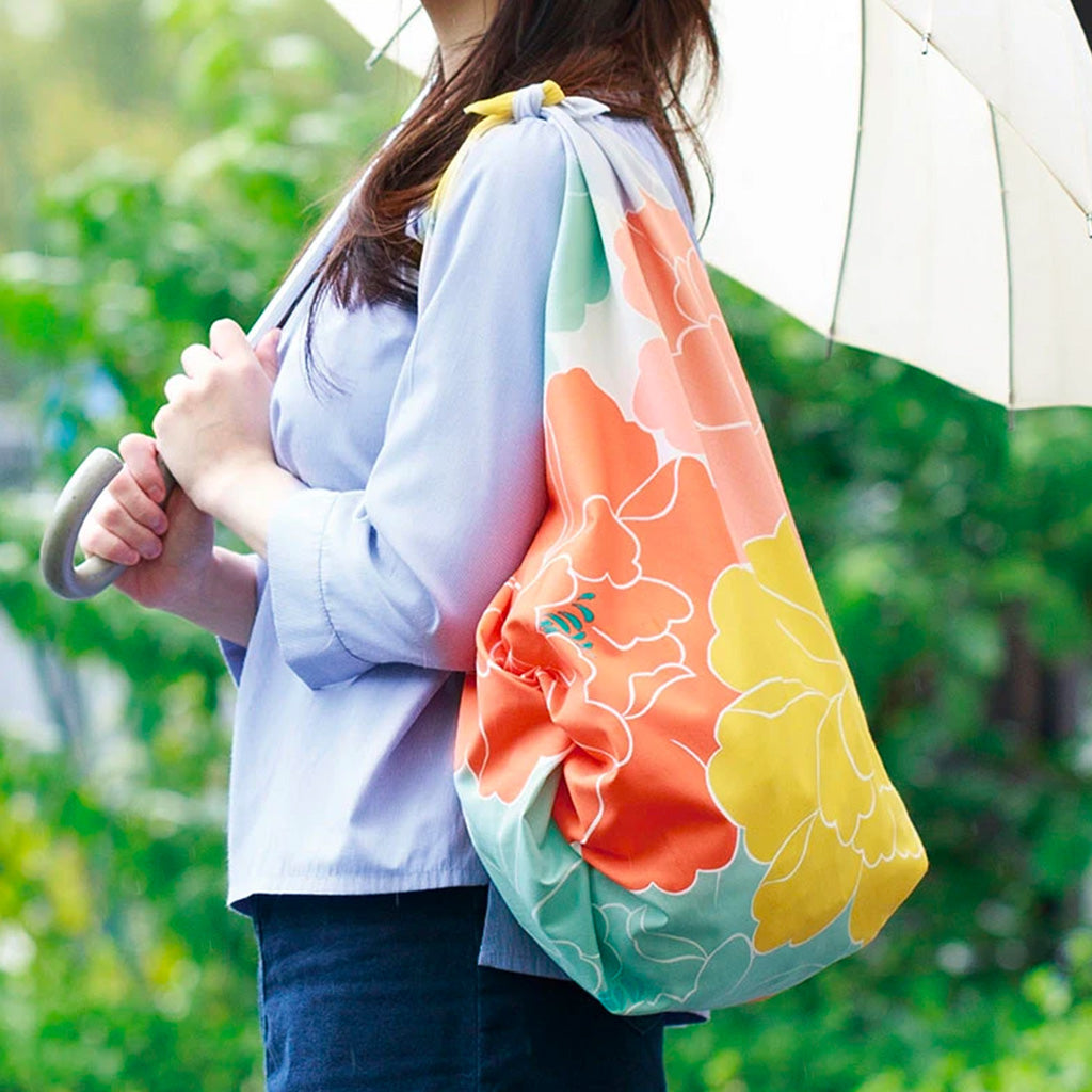 Musubi Furoshiki Aquadrop Peony in a bag