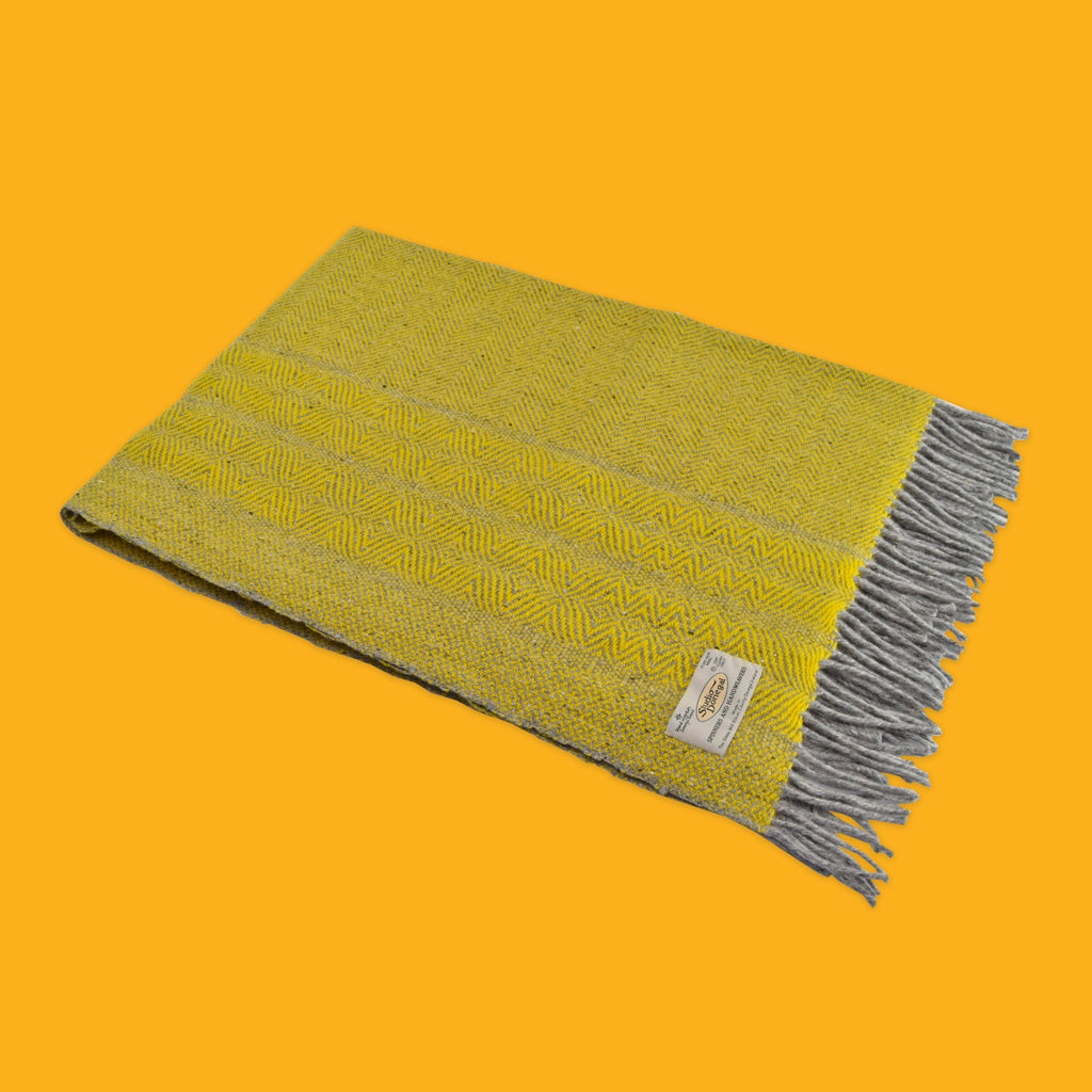 Studio Donegal Undulating Twill Throw in Primrose