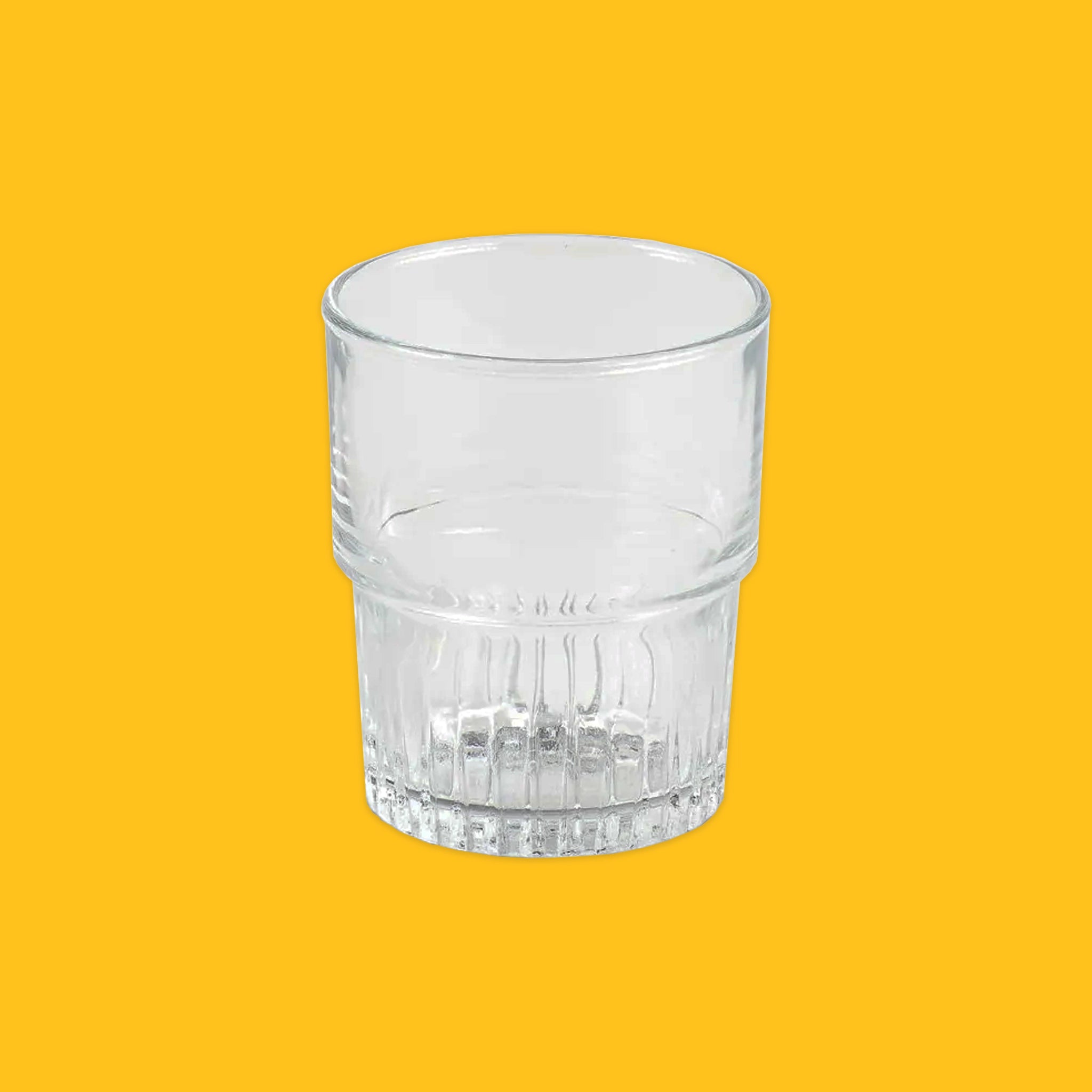 Empilable Tumbler on a yellow background