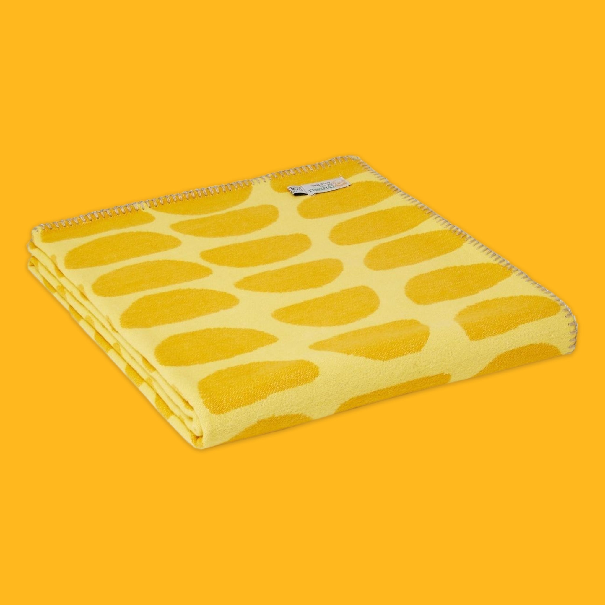 Halfmoon Blanket Stitch Throw