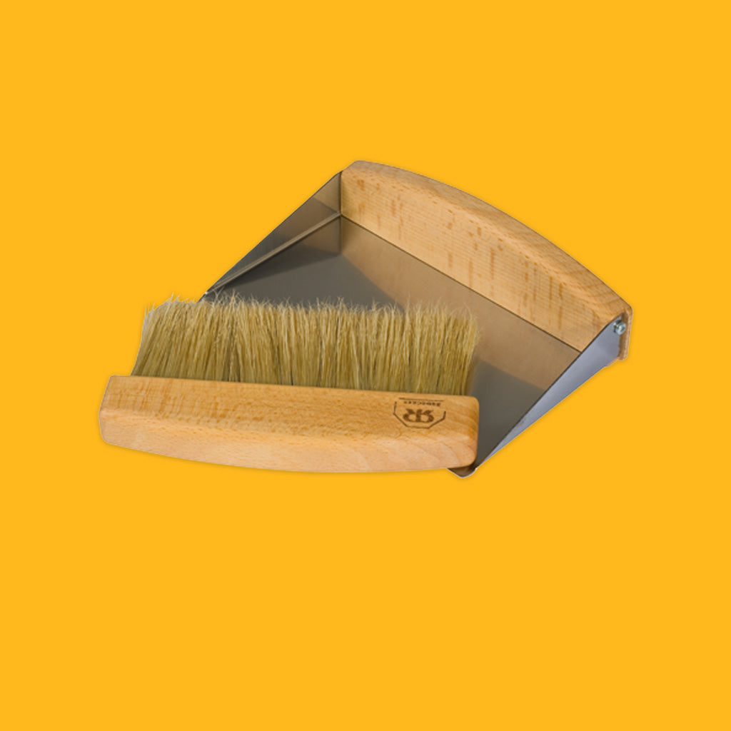 Redecker Table Sweeping Set in Oiled Beechwood
