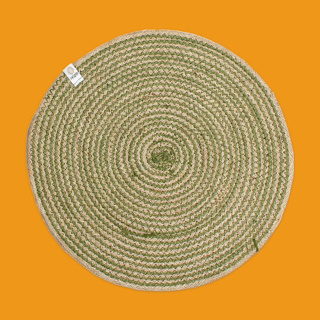 Round Spiral Jute Tablemat in Natural/Green