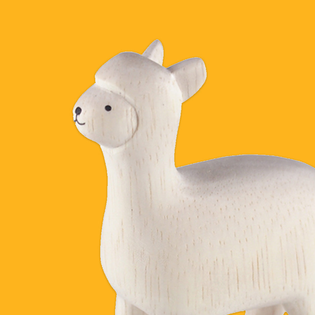 Pole Pole Animal Wood Carving Alpaca by T-Lab