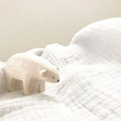 T-Lab Pole Pole Polar Bear on bed