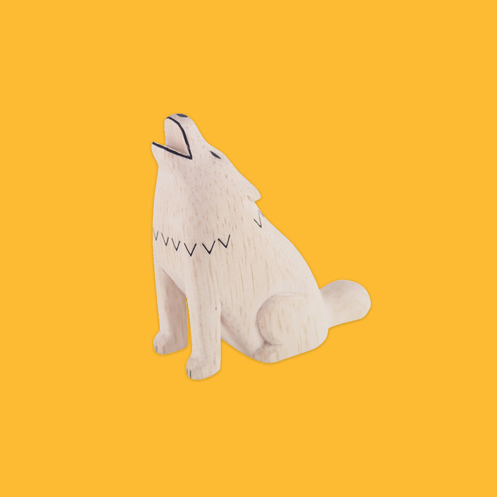 Pole Pole Animal Wolf carving by T-Lab